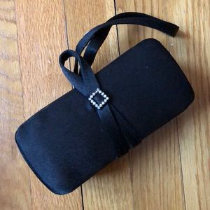 Black wristlet